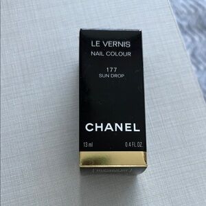 Chanel Le Vernis Nail Colour - Sun Drop